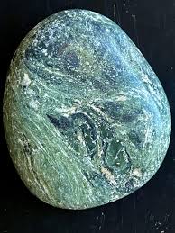 Take a swirl at it : r/whatsthisrock