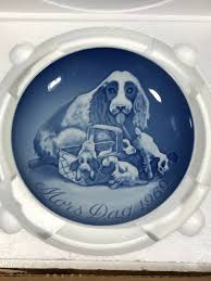 Mother's Day 1979 "cherub's Gift" By Berta Hummel