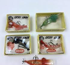 Sold at Auction: 5 VINTAGE LUCKY LURE FISHING LURES