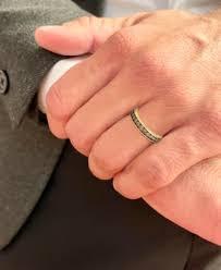 Le Vian Chocolatier® Men's Chocolate Diamond Band (7/8 ct. t.w.) in 14k Gold - Macy's