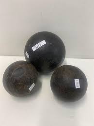 Sold at Auction: 3 x heavy cast metal cannon balls. Smallest ...