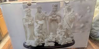 10 Piece Ceramic Nativity Set White With Gold Accents | eBay