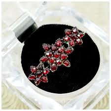 Antique 1880s Late Victorian Rose Cut Garnet and Gilt Three Star . For Sale at Ruby Lane