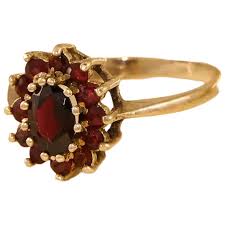 Bohemian Garnet Cluster Ring 14K Gold 7.30 Carat, Seven Stone. For Sale at Ruby Lane