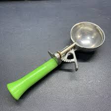 Vintage Bonny Products Ice Cream Scoop Plastic Green Handle ...