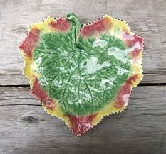 MAJOLICA LEAF DISH - Portuguese Handmade Pottery - Footed ...