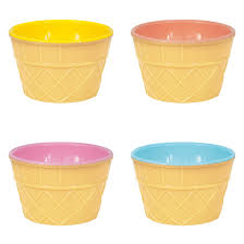 4 Plastic Ice Cream Treat Cups With Spoons, Ice Cream Party ...