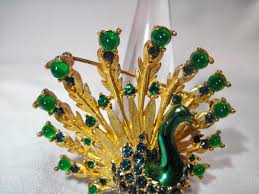 Vintage Boucher Peacock Green Stone Brooch K1882 | eBay