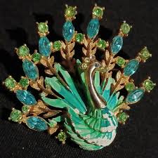 Jewelry | Vintage Unmarked Boucher Style Peacock Brooch Pin ...