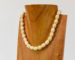 200716-15 Eskimo Vintage Art-Deco Carved Celluloid "Faux Ivory" Necklace mid 20th century