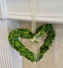 Boxwood Love – Mini Heart Shaped Wreaths with Sheer Ribbon ...