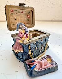 Boyds Bears Uncle Bean's Treasure Box Walk Softly and Carry ...