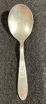 Vintage Wm. Rogers Toddler Spoon 1934 Burgundy Pattern | eBay