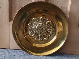 Antique Arts and Crafts Hand Hammered Brass Wall Hanging Platter Plate