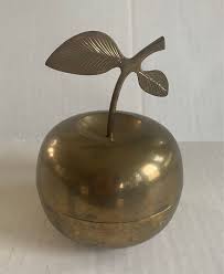 Vintage Brass Apple Trinket Box – Vintage Antiques Warehouse