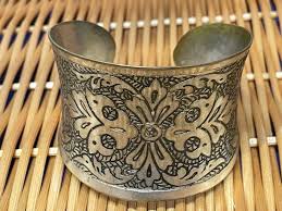 ARTISAN ETCHED ART METAL EXTRA WIDE CURVED CUFF BRACELET | eBay