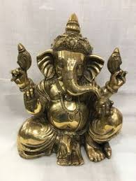 Pin by M.SEKAR on 2 | Lion sculpture, Fall wreath, Sculpture