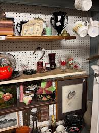 ❤️FREELTON FRIDAY @labbeanita has added lots of cool ...