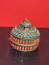 Beautiful Turquoise Coral and Brass Box — 2 X 2 1/2“ Tall ...