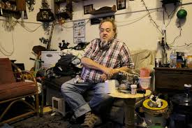 Some find stability, others uncertainty after moving from condemned West Frankfort apartments | Local News | thesouthern.com