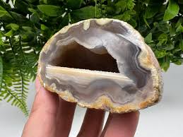 Natural Agate Geode, Druzy Quartz Crystal (8/4.5/5 Cm) - Etsy
