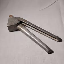 Garlic Press Made In Italy | Kitchen | Vintage Garlic Press Made In Italy Vetto No 3975 | Poshmark