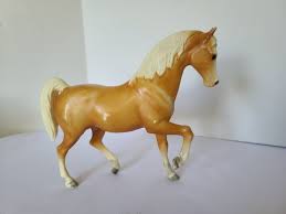 Breyer Vintage Traditional Palomino Arabian Stallion | eBay Australia