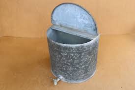 Vintage Garden Water Tank Wash Basin Wall Mounted Container ...