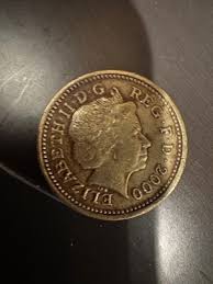 RARE 2000 / Queen Elizabeth One Pound Coin / Error -Upside down edge | eBay