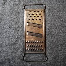Vintage Bromco Grater! Kitchen Grater, Flat Kitchen Grater/shredder!, Farmhouse Decor! - Etsy