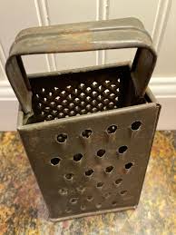 Vintage Tin Kitchen Box Grater (fair condition some rust) | eBay