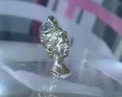 Vintage 1970s Queen Elizabeth 2 Head Silver Charm - Etsy