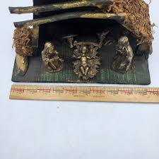 Vintage Fontanini Wooden Nativity Manager 5 Figurine Thatched Roof Rustic Italy | eBay