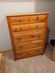 Broyhill 5 Drawer Dresser - Dressers & Chests of Drawers - Pine Island, Minnesota | Facebook Marketplace