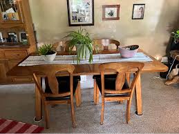 Dining table for sale!