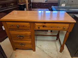 Pine Broyhill Desk | Roth & Brader Furniture