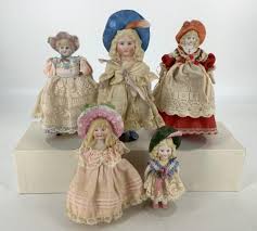 Lot - Lot (5) German bisque bonnet head dolls. Includes two ...