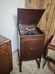 ANTIQUE "His Masters Voice" Model 156 RCA Gramaphone Auction | Estate Auctioneer