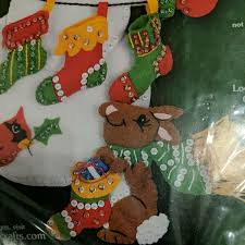 FeltWorks by DIMENSIONS Applique Gift Giver Stocking Kit ...