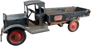 KEYSTONE PACKARD DUMP TRUCK | Bertoia Auctions