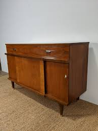 Mid Century Atomic Walnut Credenza, Contrasting Veneer - EPOCH