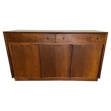 Vintage Mid-Century American of Martinsville walnut Credenza ...