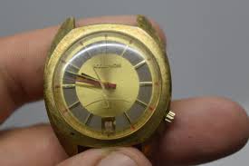 18k gold plated accutron Bulova Broken Glass Not Working For ...
