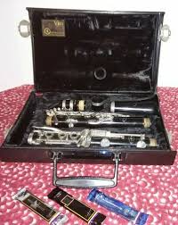 Vito Res-Tone 3 Student Clarinet and Carrying Case w 3 ...