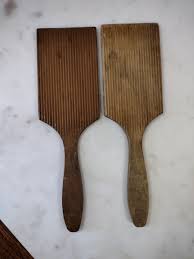 ULTRA RARE** Antique Carved Wood “Scotch Hands” or Butter ...