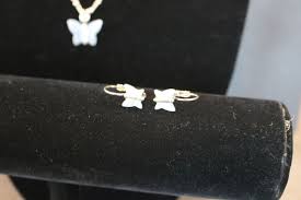 PREMIER DESIGNS BUTTERFLY NECKLACE & EARRINGS SET NWOT | eBay