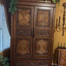 Armoire Tommy Bahamas for Sale in Las Vegas, NV - OfferUp