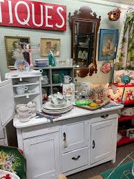 Whitney House Antiques | Jackson MI