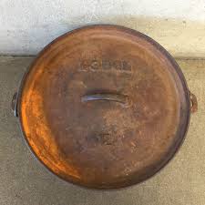 Buy Antique Cast Iron Dutch Oven | Urban Americana