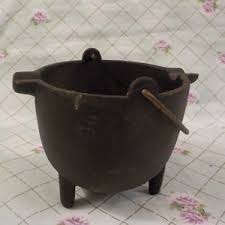 Cast Iron Cauldron Ashtray or Witch's Cauldron for Halloween - Pre-owned - Etsy